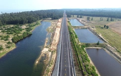 Quảng Ngãi đẩy nhanh đầu tư mở rộng quốc lộ 24B, hoàn thiện trục đường ven biển