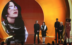 Kết quả Lễ trao giải Grammy 2026: Bad Bunny "lội ngược dòng", Billie Eilish nối dài kỷ lục