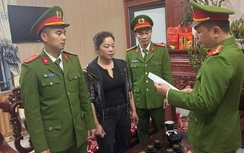 Bắt giữ người phụ nữ thu tiền trông xe trái phép ở Bắc Ninh