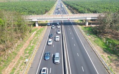 Thông báo thu phí hai tuyến cao tốc phía Nam trong tháng 3, mức 900-1.300 đồng/km