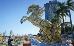 Đà Nẵng: Hai linh vật ngựa mang thông điệp hợp nhất và khát vọng vươn mình