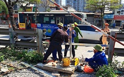 Hà Nội: Đóng gấp nhiều lối đi tự mở nguy hiểm trên tuyến đường sắt Bắc - Nam