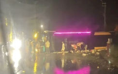 Gia lai: Lật xe khách giường nằm trên quốc lộ 19, hai người bị thương