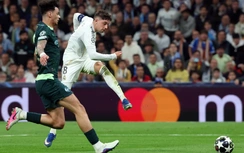 Valverde lập hat-trick, Real Madrid đè bẹp Man City