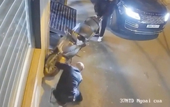 Bất ngờ với tường trình của tài xế ô tô Range Rover chọc thủng lốp xe máy SH ở Hà Nội