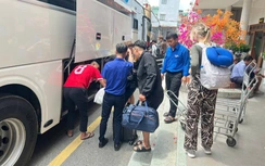 Tiếp tục chuyển tải khách, ngưng chạy tàu do sự cố đá lăn tại đèo Hải Vân