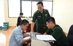 Đón 344 công dân về từ Campuchia, phát hiện 4 đối tượng bị truy nã