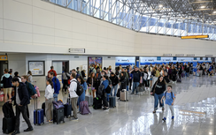 Mỹ triển khai biện pháp khẩn, chi lương cho 50.000 nhân viên an ninh sân bay