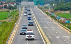 Sau một tháng thu phí cao tốc, tai nạn giảm sâu, quốc lộ 1 “hồi sinh” lưu lượng