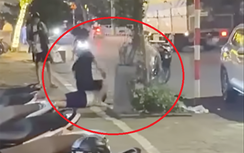 Hà Nội: Triệu tập hai người đi ô tô đánh đập nam sinh 19 tuổi trên đường Nguyễn Khang