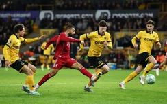 Thất bại trước Wolves, Liverpool lỡ cơ hội chen chân vào Top 3