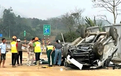 Liên tiếp hai vụ tai nạn trên cao tốc Nội Bài - Lào Cai, một tài xế tử vong