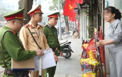 Hà Nội dẹp lấn chiếm vỉa hè ở nhiều phố trung tâm, duy trì trật tự trước ngày bầu cử