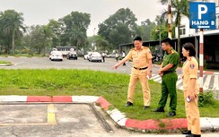 Phó giám đốc công an tỉnh kiểm tra chất lượng sát hạch lái xe tại Ninh Bình