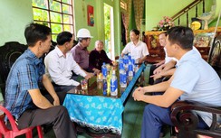 Cụ bà 80 tuổi ở Quảng Ngãi hiến đất xây cầu để người dân đi lại thuận tiện