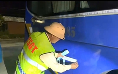 Phạt chủ xe, tài xế hơn 93 triệu đồng do vi phạm nhiều lỗi khi lái xe khách trên cao tốc