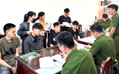 Khởi tố nhóm thanh, thiếu niên mang hung khí truy đuổi nhau trên đường ở Ninh Bình