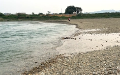 Cảnh báo nguy cơ đuối nước tại bãi tắm tự phát trên sông Lô đoạn qua Tuyên Quang