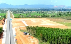 Tăng cường máy móc, đẩy nhanh thi công trạm dừng nghỉ cao tốc Hoài Nhơn - Quy Nhơn
