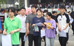 Áp lực lớp 10 công lập, phụ huynh mở rộng lựa chọn cho con