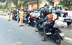 Tuyên Quang tăng cường kiểm soát, bảo đảm trật tự an toàn giao thông cho du khách