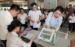 Ninh Bình: Hàng trăm khách hàng bốc thăm chọn căn hộ nhà ở xã hội tại Đồng Văn