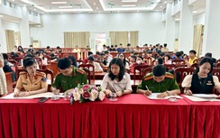 Học sinh trường trung cấp ở Hà Nội được tăng cường kỹ năng lái xe an toàn