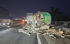 Cao tốc Pháp Vân - Cao Bồ: Xe tải tông xe đầu kéo dừng khẩn cấp, 1 tài xế tử vong