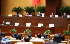 Quốc hội thông qua luật mới, giữ nguyên tắc không khen thưởng nhiều lần cho một thành tích