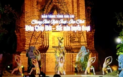 Gia Lai khai mạc chương trình nghệ thuật thực cảnh "Đêm Tháp Đôi - Sắc màu huyền thoại"