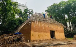 Độc đáo nhà trình tường, lưu giữ hồn cốt văn hóa người Hà Nhì giữa lòng Hà Nội