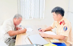 Tài xế xe khách ở Đồng Nai bị phạt vì chuyển hướng không bật xi nhan