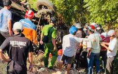 Xe khách lao xuống vực ở Lâm Đồng, 4 người tử vong