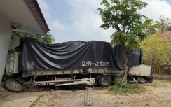 Bản tin TNGT 8/4: Xe tải tuột dốc núi Tà Zôn, 3 người tử vong