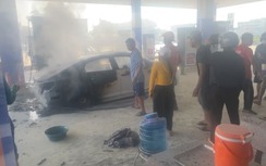 Đà Nẵng: Cháy ô tô ở cây xăng, hai người tử vong