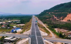 Niềm vui người thợ trong "ngày đại thắng" đưa tuyến cao tốc qua Gia Lai vào khai thác