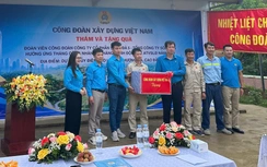 Trao yêu thương, tiếp động lực cho công nhân Thủy điện Bảo Lạc A