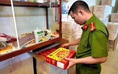 Bắt giám đốc công ty sản xuất 11.000 hũ yến giả bán ra thị trường