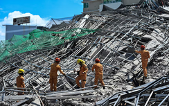 Sập tòa nhà đang thi công ở Philippines, lo ngại vẫn còn hơn 20 người mắc kẹt