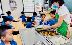 Hà Nội: Siết chặt bữa ăn bán trú bằng quy trình "khép kín" 10 bước
