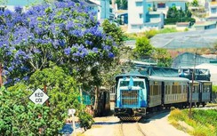 Tàu cổ Đà Lạt “nâng cấp” trải nghiệm: Có chú hề hoạt náo, nhạc sống và quà tặng
