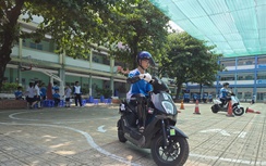 Hơn 700 học sinh TP.HCM được đào tạo kỹ năng lái xe an toàn