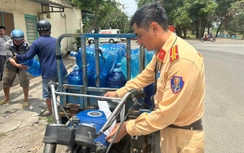 TP.HCM: Hàng trăm xe ba gác, xe tự chế bị xử phạt trong đợt cao điểm tuần tra