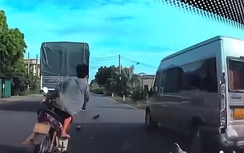 Hai thanh niên tử vong sau va chạm liên hoàn với ô tô ở Hưng Yên