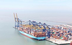 Siêu tàu container thuộc top lớn nhất thế giới cập cảng biển Hải Phòng