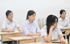 Ngoài cánh cổng trường công, cơ hội vào lớp 10 vẫn rộng mở