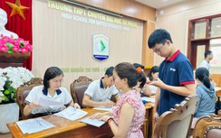 Trường THPT Chuyên Đại học Sư phạm hạ điểm chuẩn lớp 10 ở một số lớp chuyên