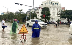 Mưa lớn gây ngập cục bộ nhiều tuyến phố ở Hải Phòng