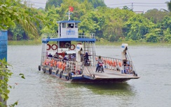 Người dân ven sông Đồng Nai chờ ngày thay những chuyến phà Bà Miêu bằng cầu Tân Hiền