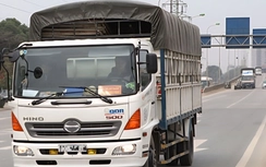 Ninh Bình thu hồi 15 phù hiệu xe kinh doanh vận tải